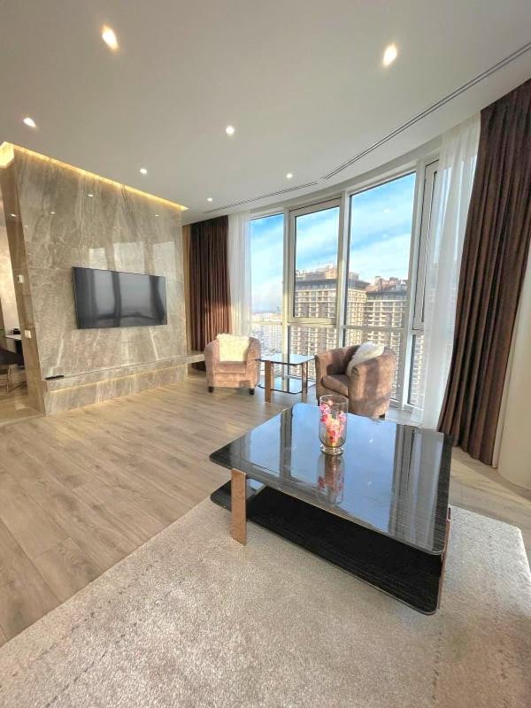 Vip Apartment 120M2 With Panoramic Windows, 22 Floor. Obolon Kiev Buitenkant foto
